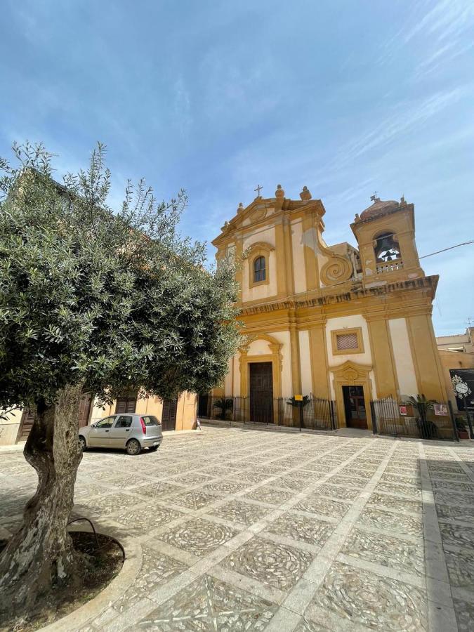 מלון קאסטלמארה דל גולפו Domus Federiciana מראה חיצוני תמונה